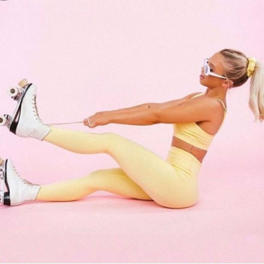 - *NEW* Saski LIMITED EDITION pastel leggings and bra tops collection XS